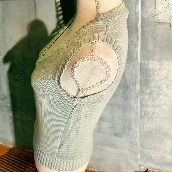 NWOT Brandy Melville Mia Sweater Vest Tank in Sage Green Size XS/Small - Picture 6 of 11